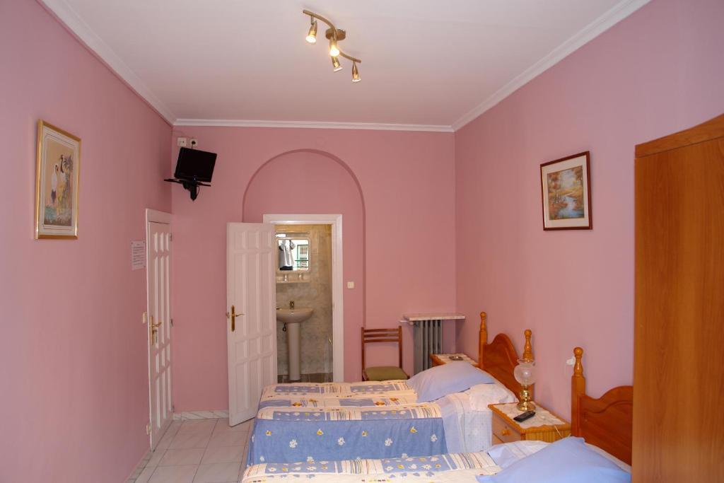 Hostal Dos Naciones Madrid Kamer foto
